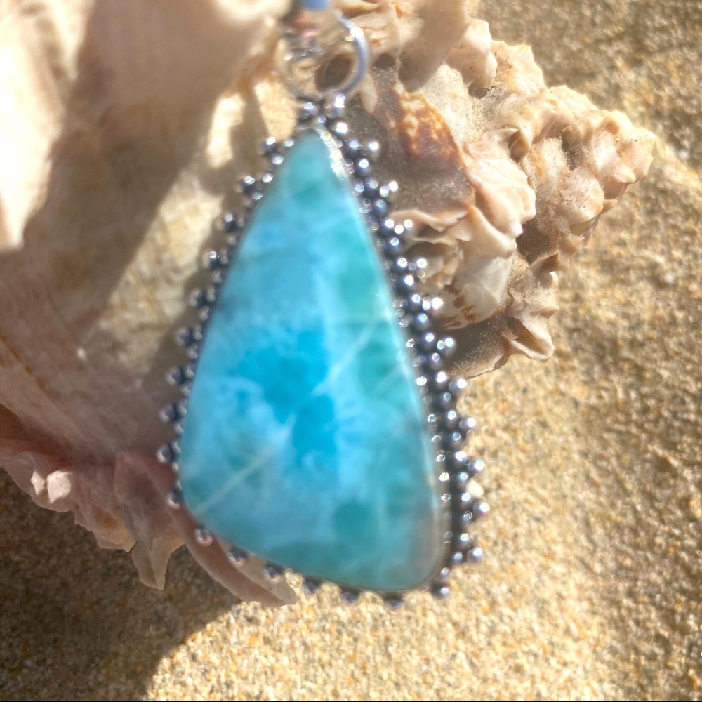 Caribbean Larimar Handcrafted vintage Pendant - Picture 1 of 11